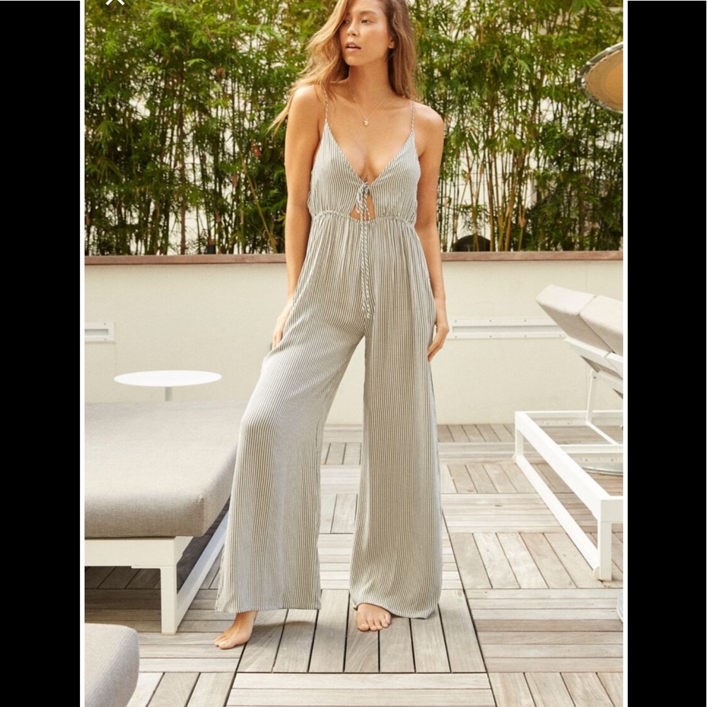 Women’s White and Green tie front Pinstriped Jumpsuit!
